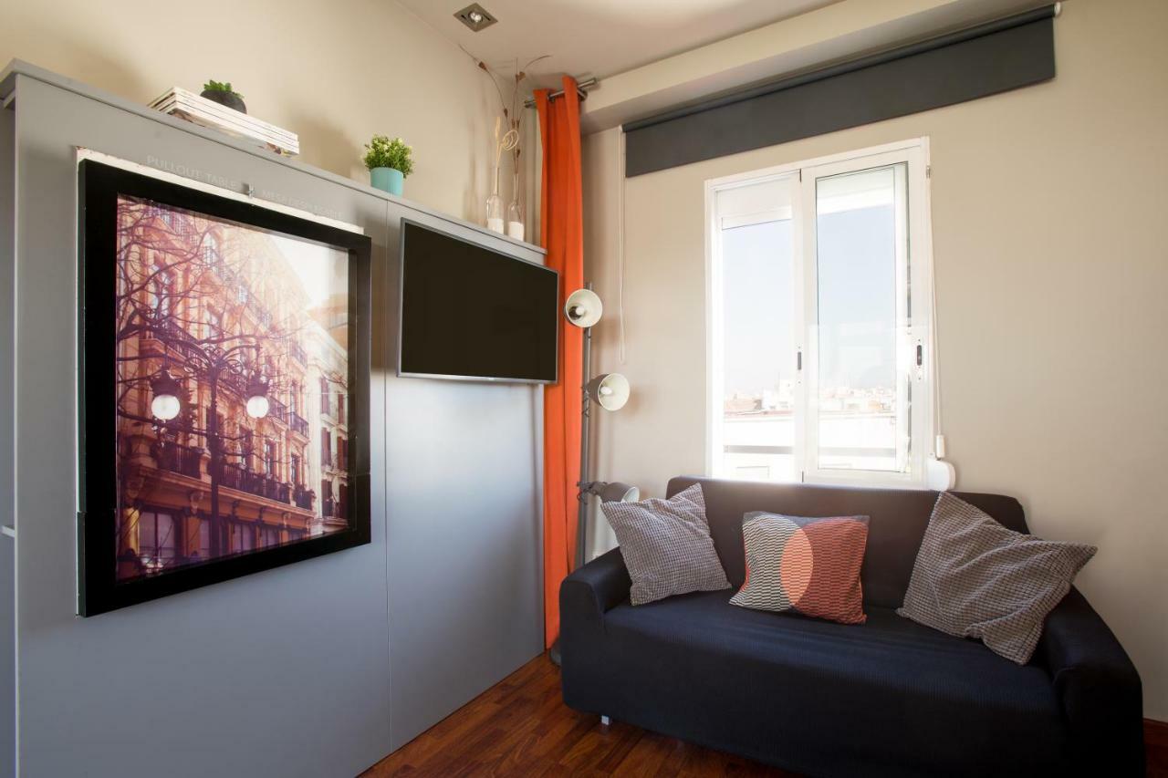 Appartamento Sky Touristic Attic Valenza Esterno foto