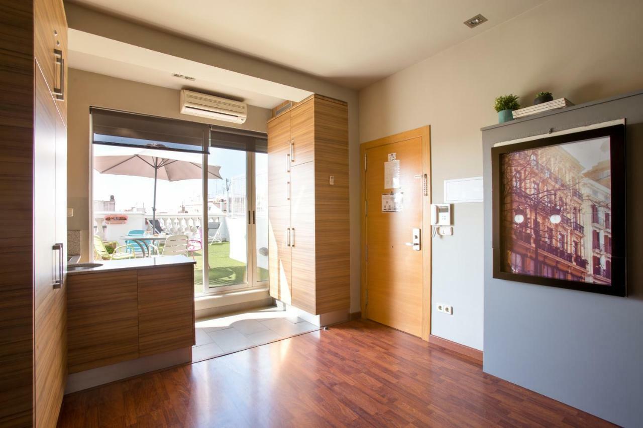 Appartamento Sky Touristic Attic Valenza Esterno foto