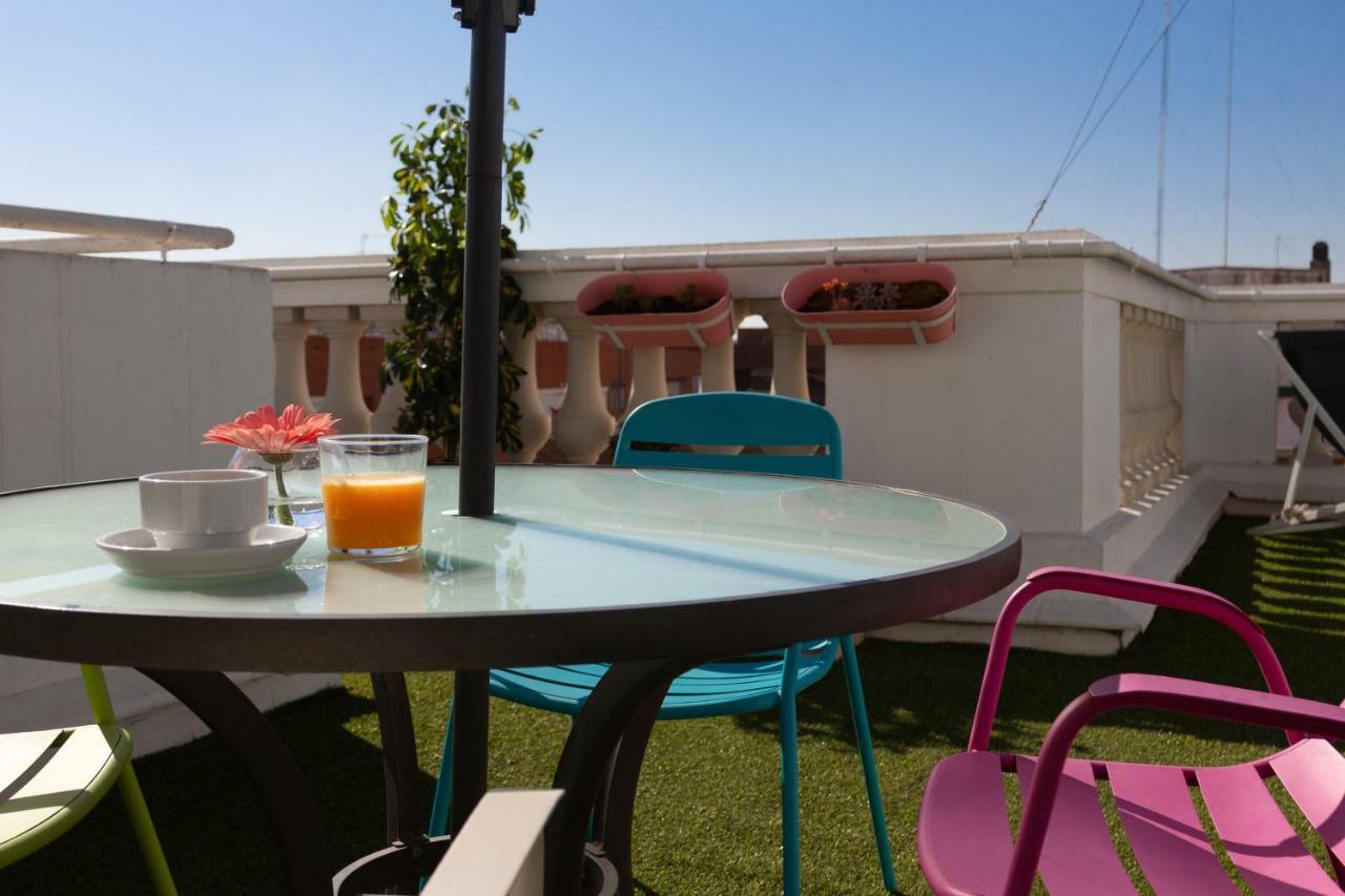Appartamento Sky Touristic Attic Valenza Esterno foto